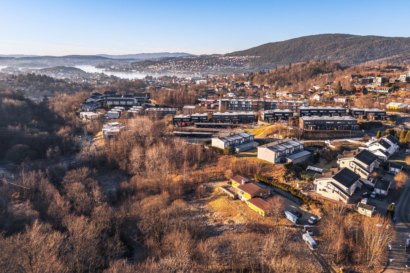 Tilbaketrukket, men sentral beliggenhet - Det er kun 7 km til Bergen sentrum og 4,3 km til Haukeland sykehus Galleribilde