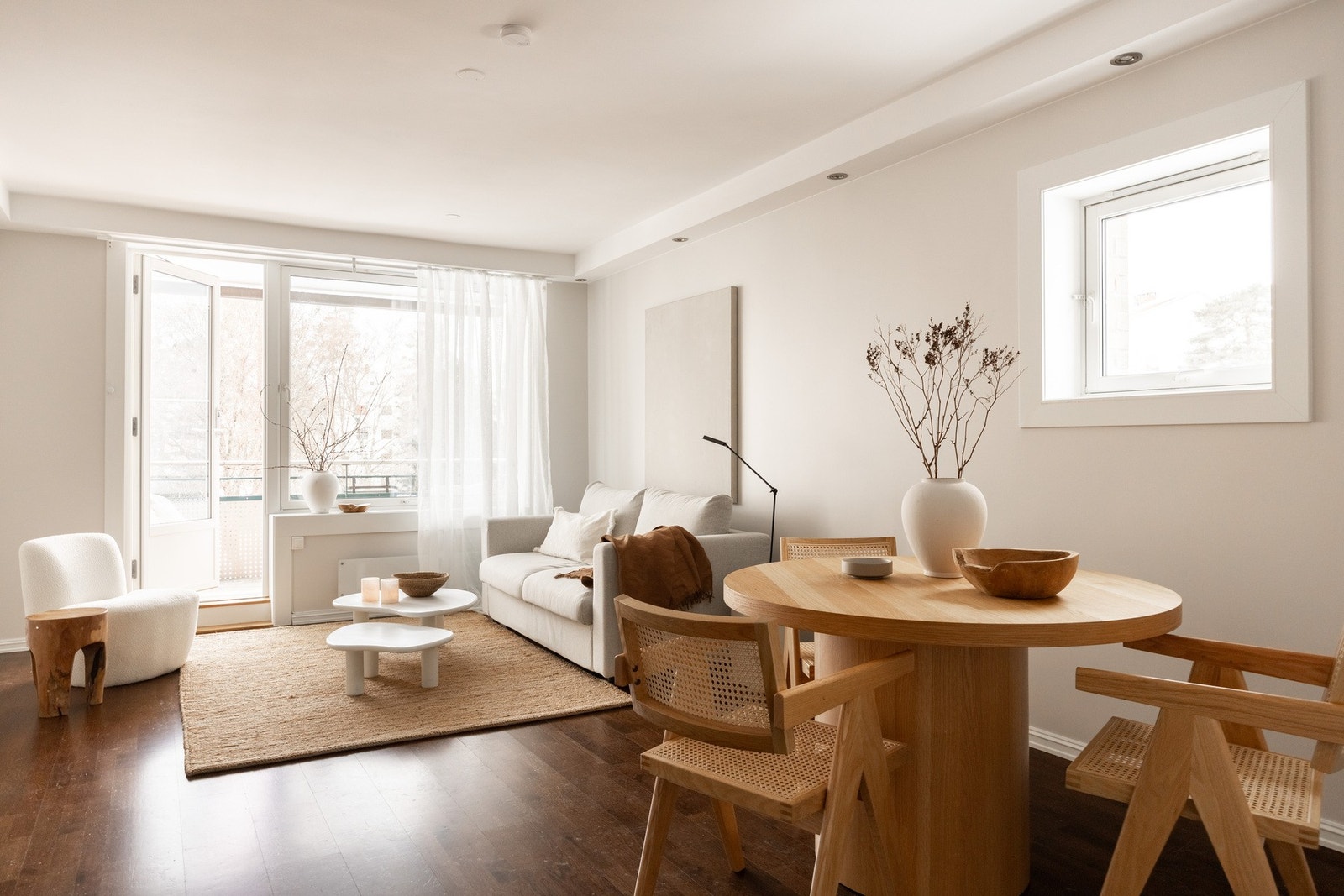 Gråsteinveien 20 presenteres ved Mekleriet Oslo ved Andreas Motzfeldt Raasok. Galleribilde