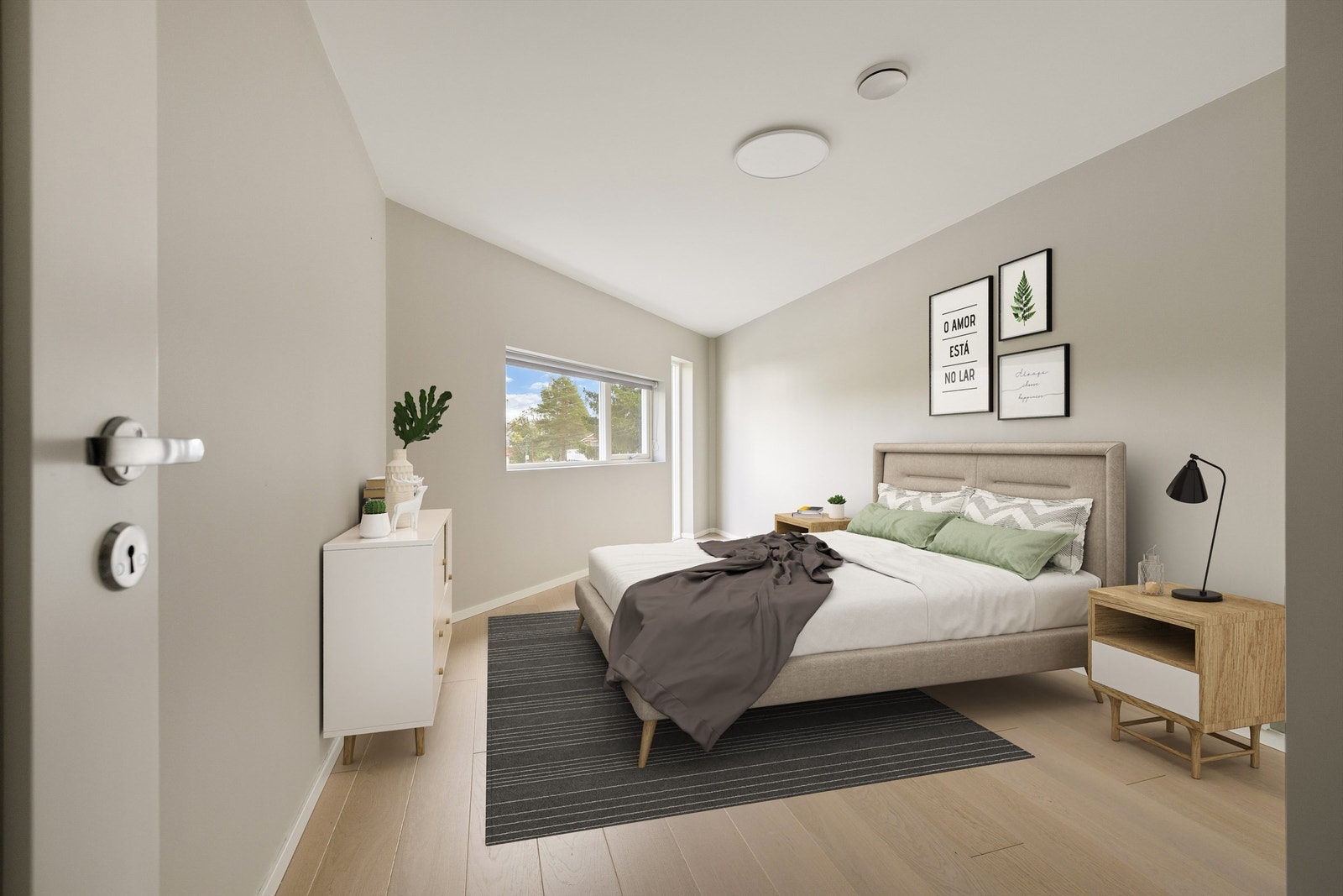 Begge soverom er ekstra store - hovedsoverommet på nesten 15 kvm. Galleribilde