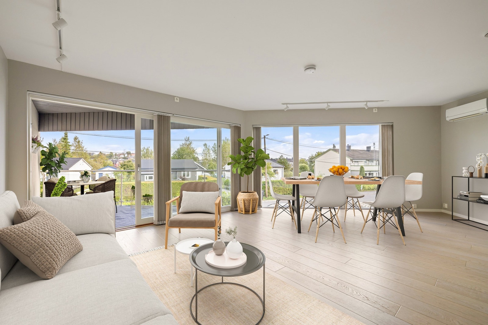 Fasanveien 35G presenteres av Kenneth Graarud Olsen i Krogsveen. Bildene er digitalt møblert og stylet. Galleribilde