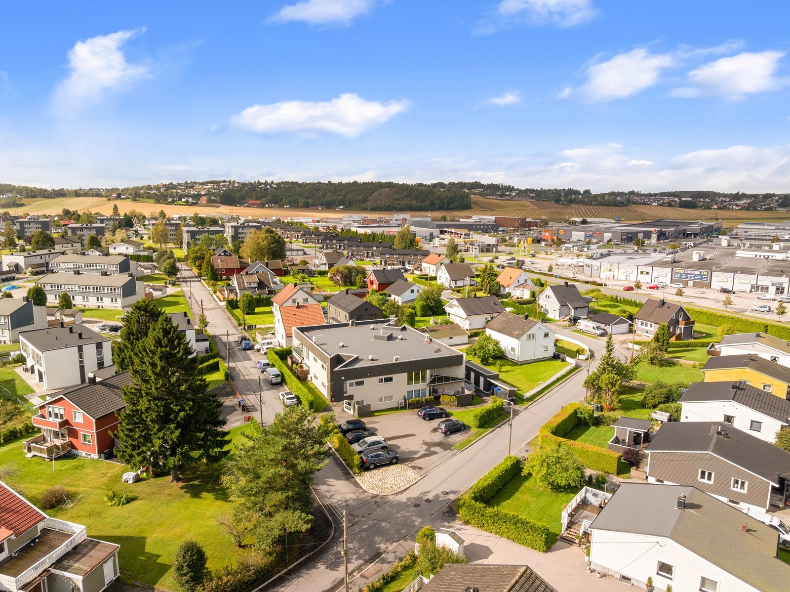 Triangelet har unik egenart og er oppført etter inspirasjon fra den velkjente nærbutikken Trekanten som tidligere sto på samme sted. Galleribilde