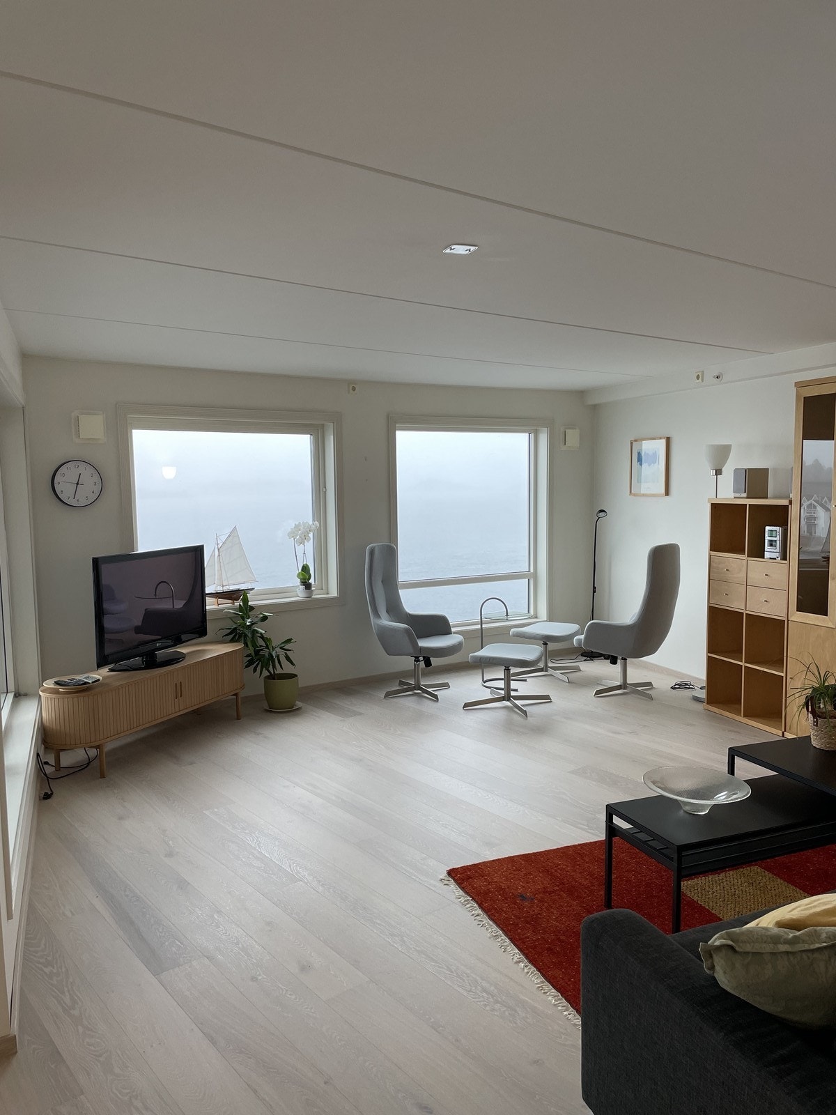 Spacious living room with an amazing view Galleribilde