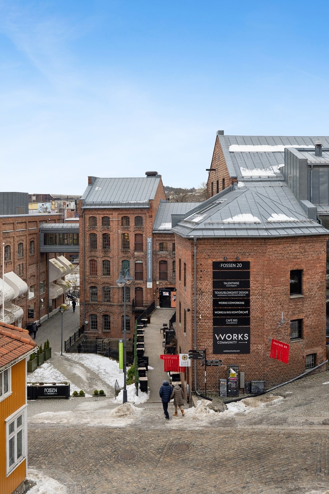 Gågaten ligger kun et kvartal unna, hvor du finner Amfi kjøpesenter og mange koselige butikker. Galleribilde