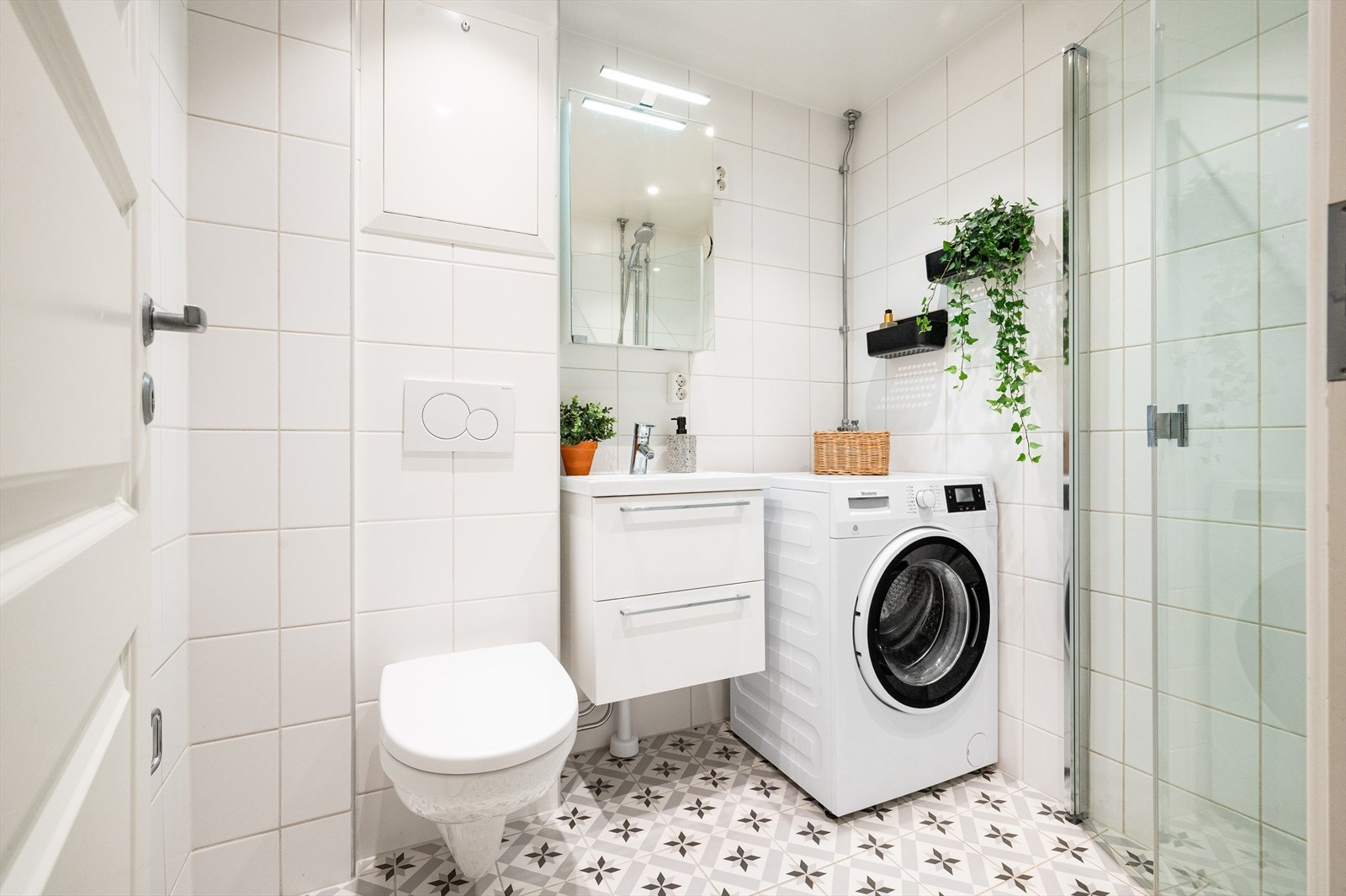 Baderom pusset opp i 2016 i regi av borettslaget. Galleribilde