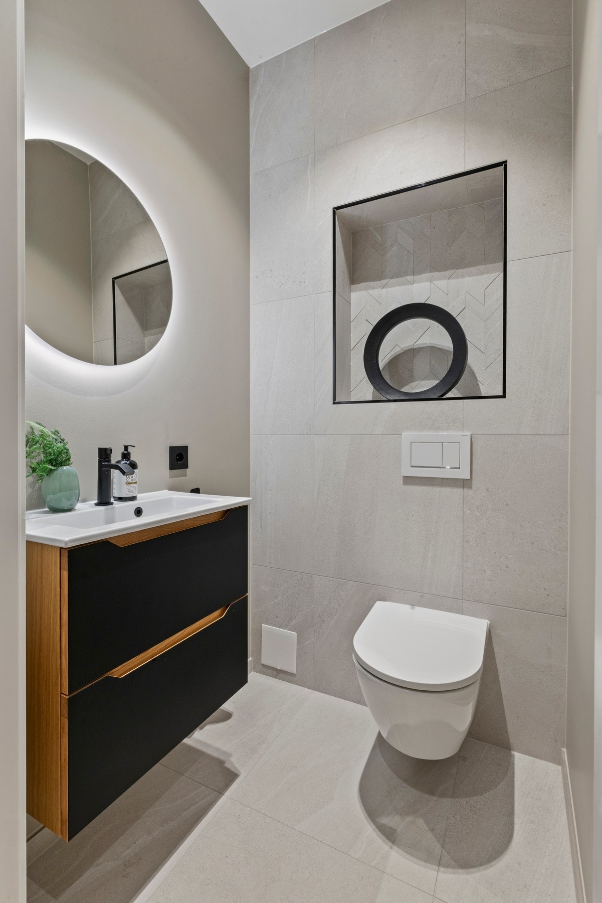 Separat WC nr. 2 Galleribilde