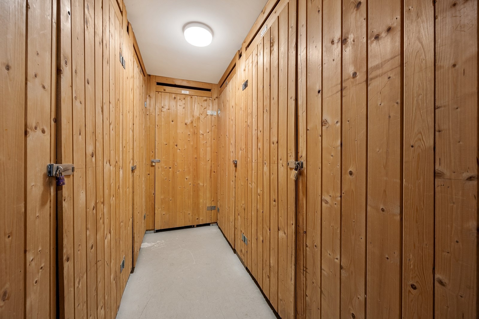 I tillegg disponerer leiligheten en ekstern bod på 3 m² i bygningens kjeller. Galleribilde