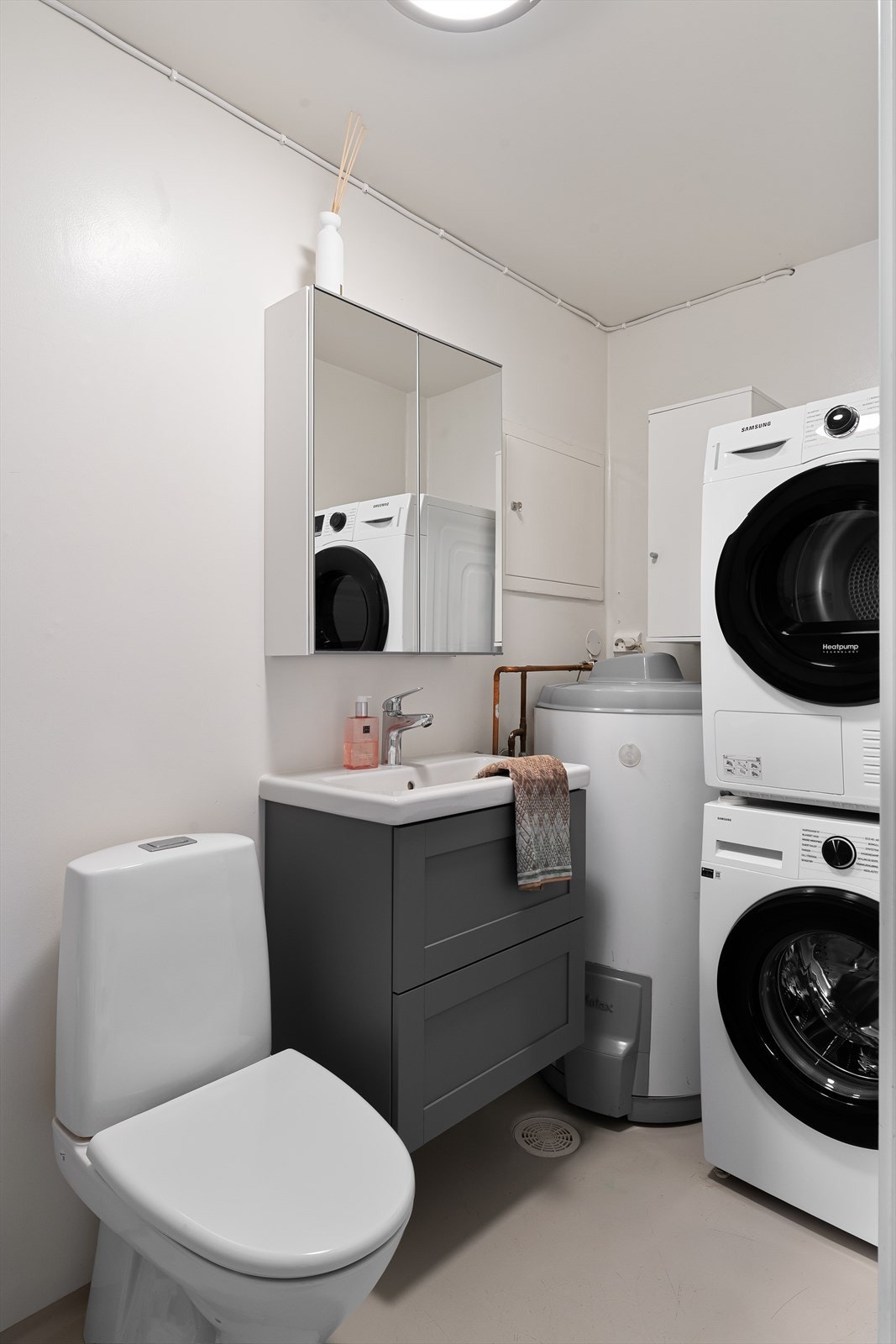 Bad og vaskerom kombinert Galleribilde