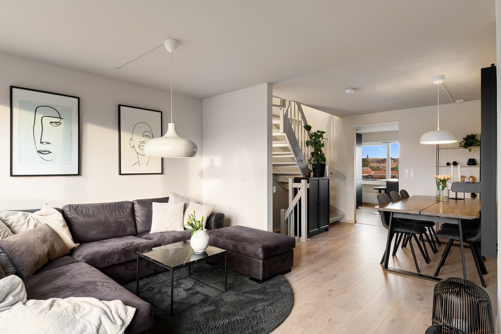 Stue som er enkel å møblere Galleribilde