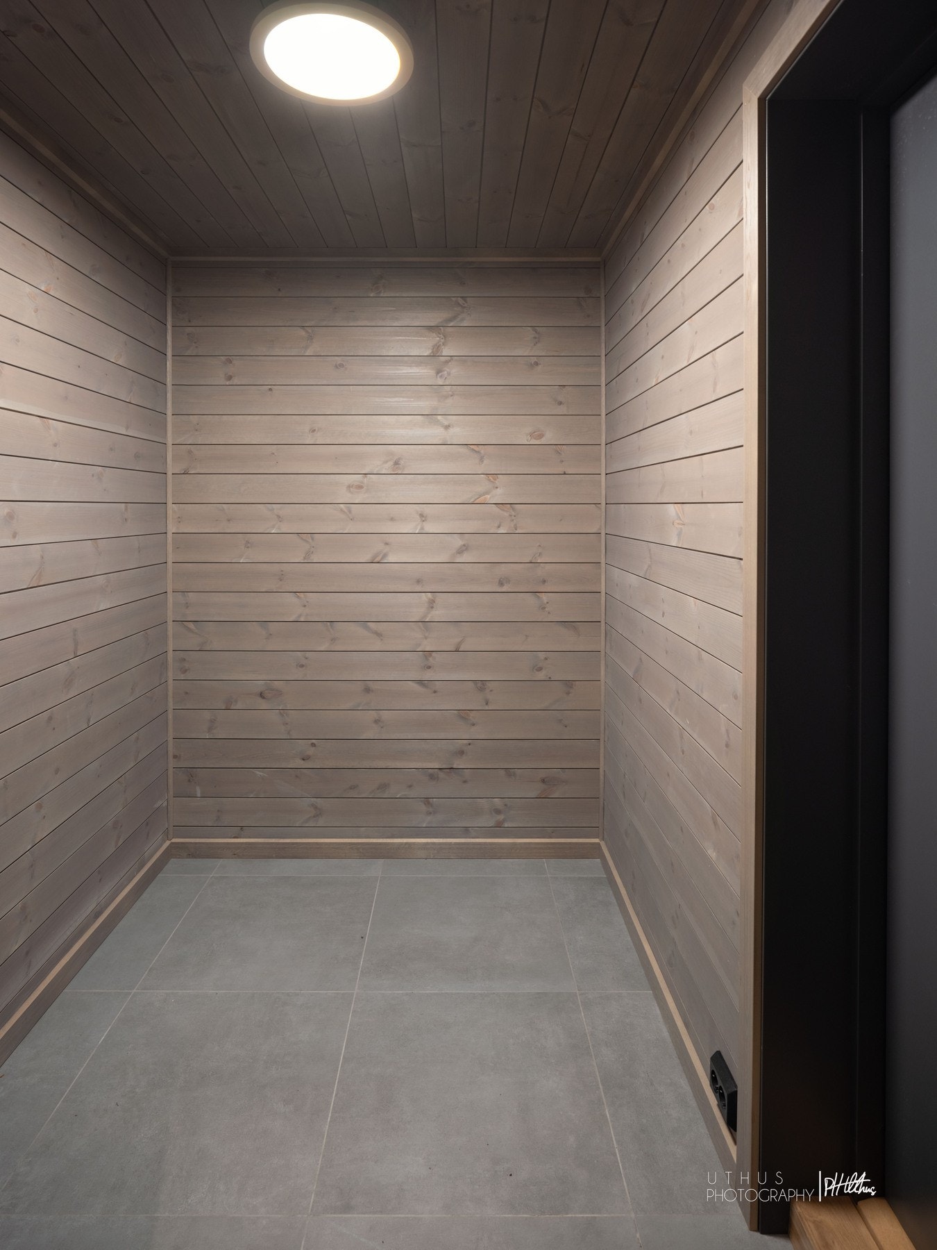 Bod med plass til utetøy. Galleribilde