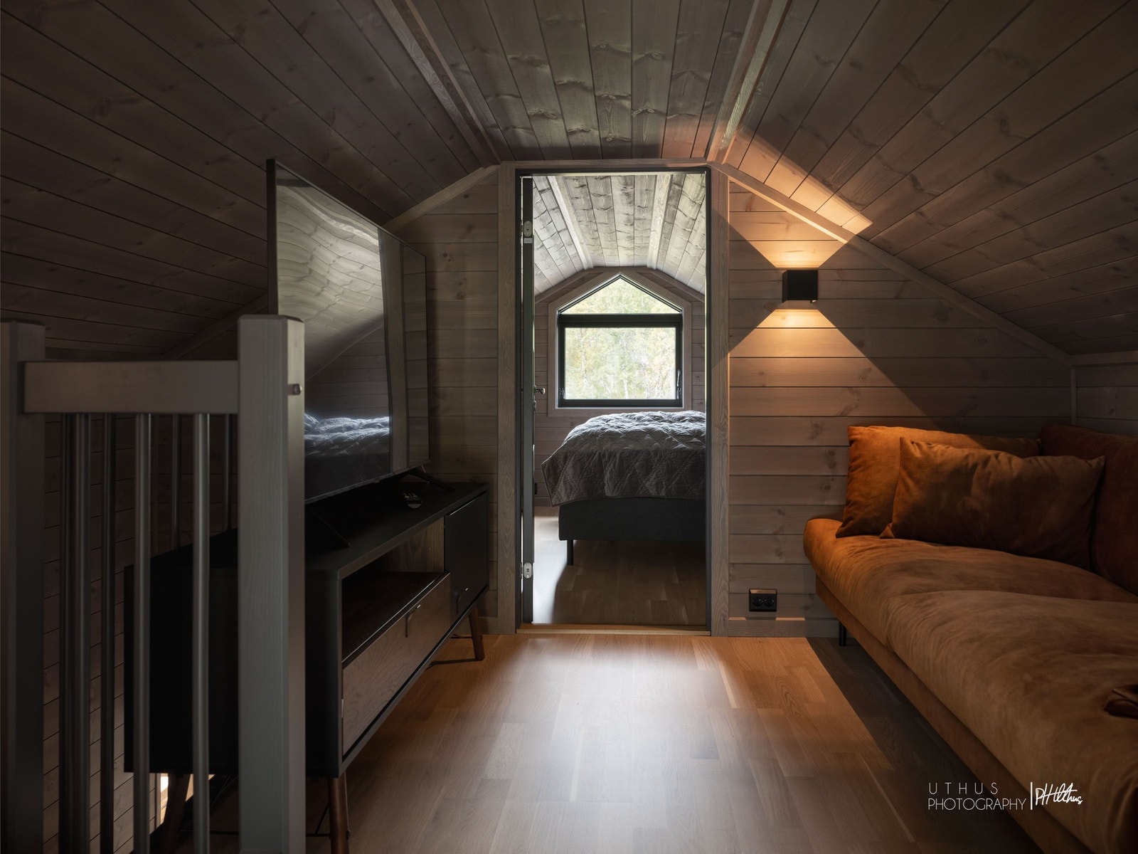 TV stue for barna i midten av hemsen. Galleribilde