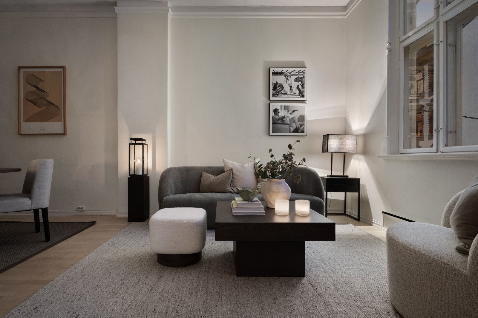 Det er lett å se for seg lange kvelder med gode samtaler og avslappende stunder i dette rommet. Galleribilde