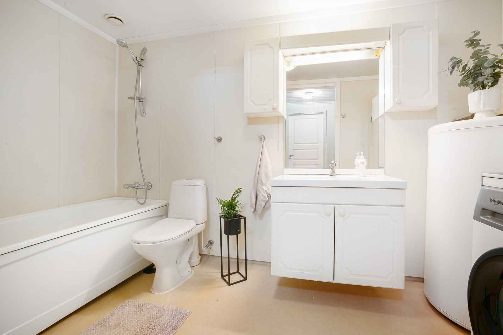 Bad fra byggeår med gulvvarme. Galleribilde