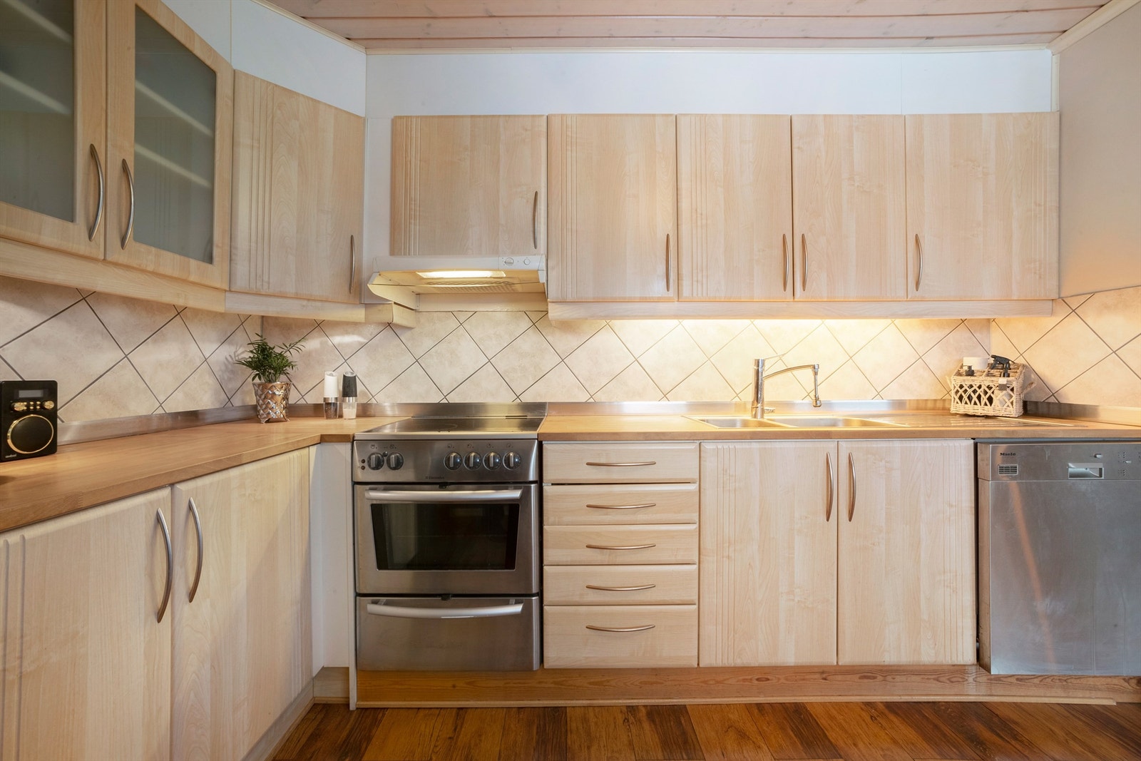 Hvitevarer på kjøkkenet medfølger. Galleribilde