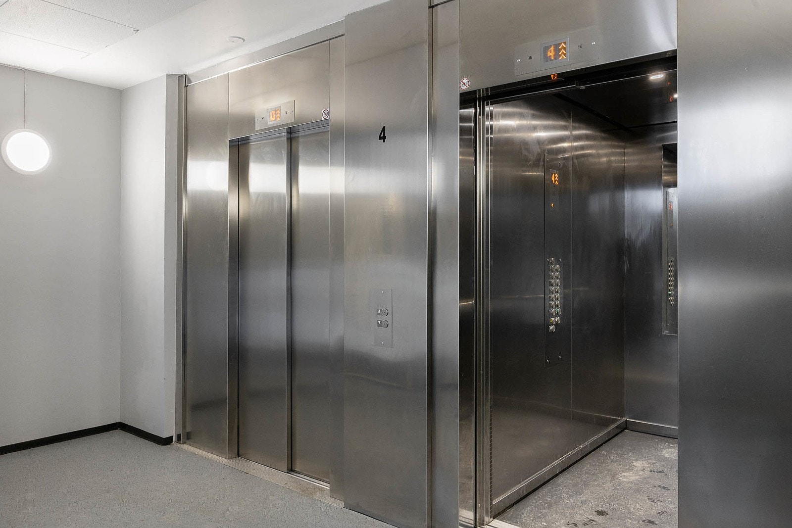 Heis i bygget Galleribilde