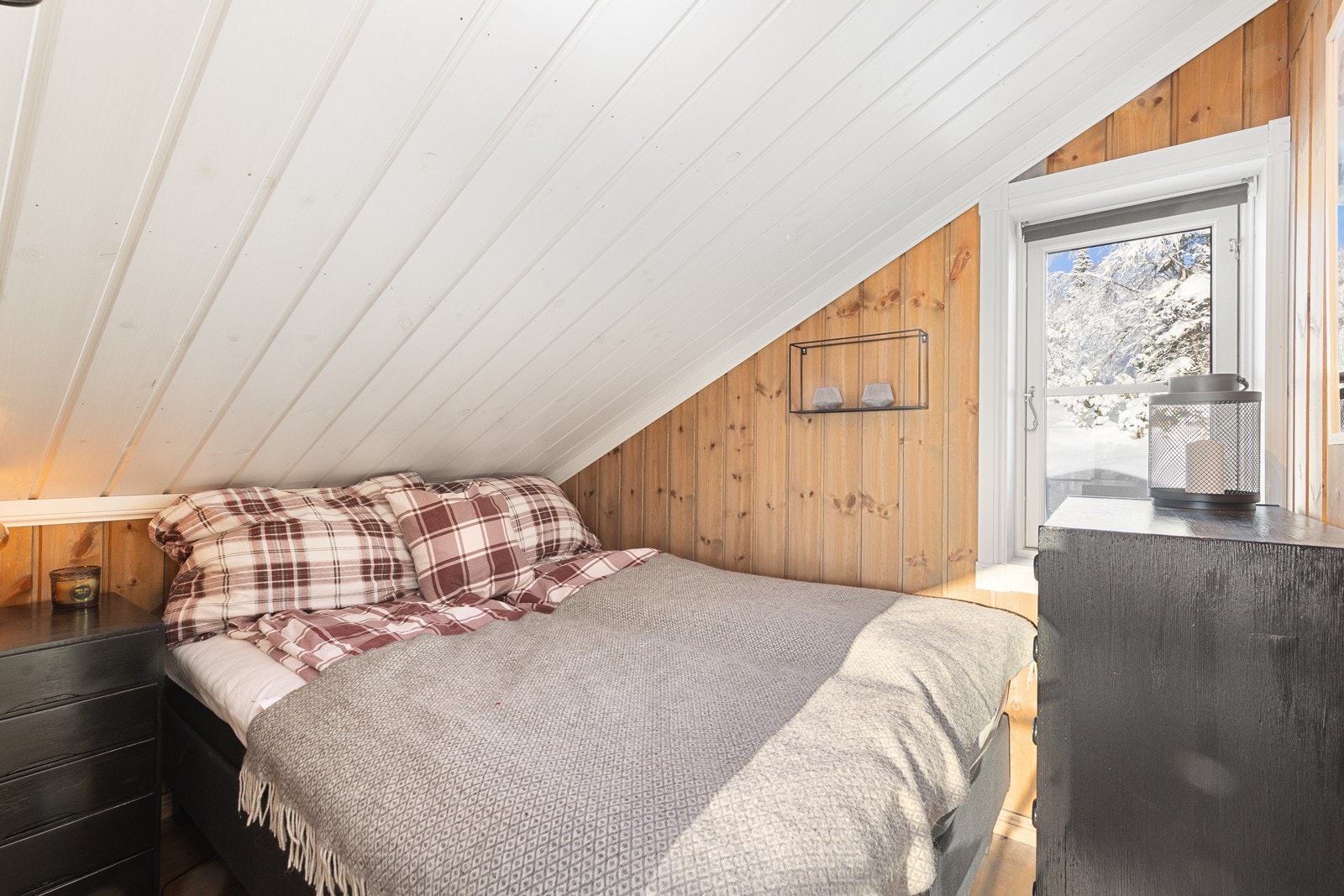 To soverom på hemsetasjen Galleribilde