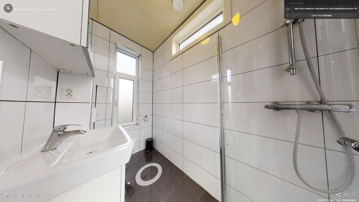 To av dem er helfliset og moderne Galleribilde