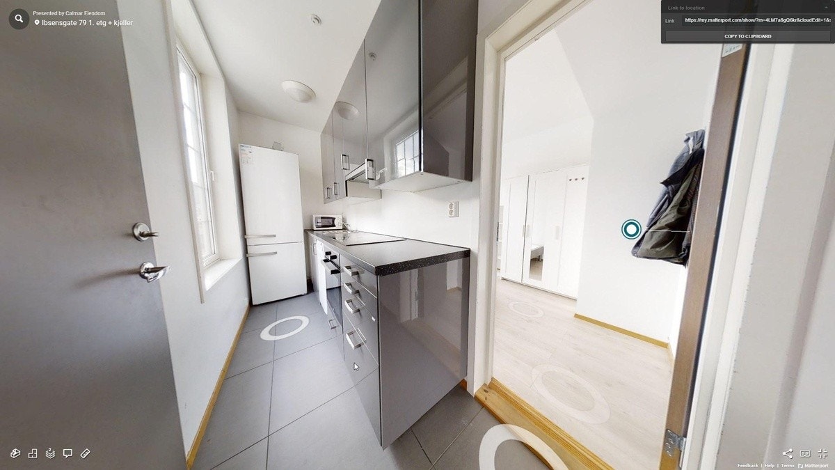 To kjøkken i kollektivet, begge med alle hvitevarer Galleribilde