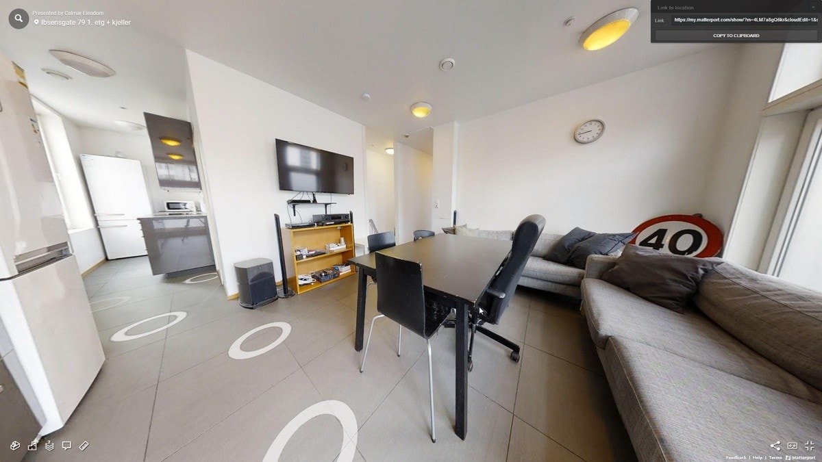 Stor sofagruppe samt spiseplass Galleribilde