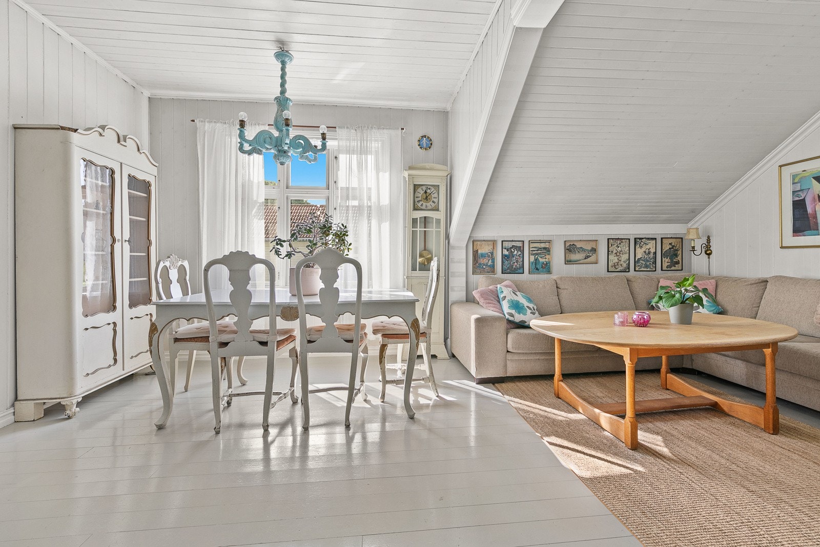 Sjarmerende og stilfullt i stuen Galleribilde