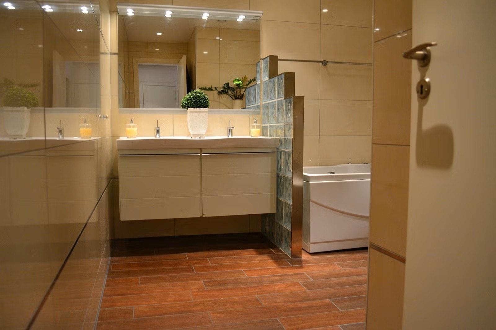 Bad i 1.etg. Galleribilde