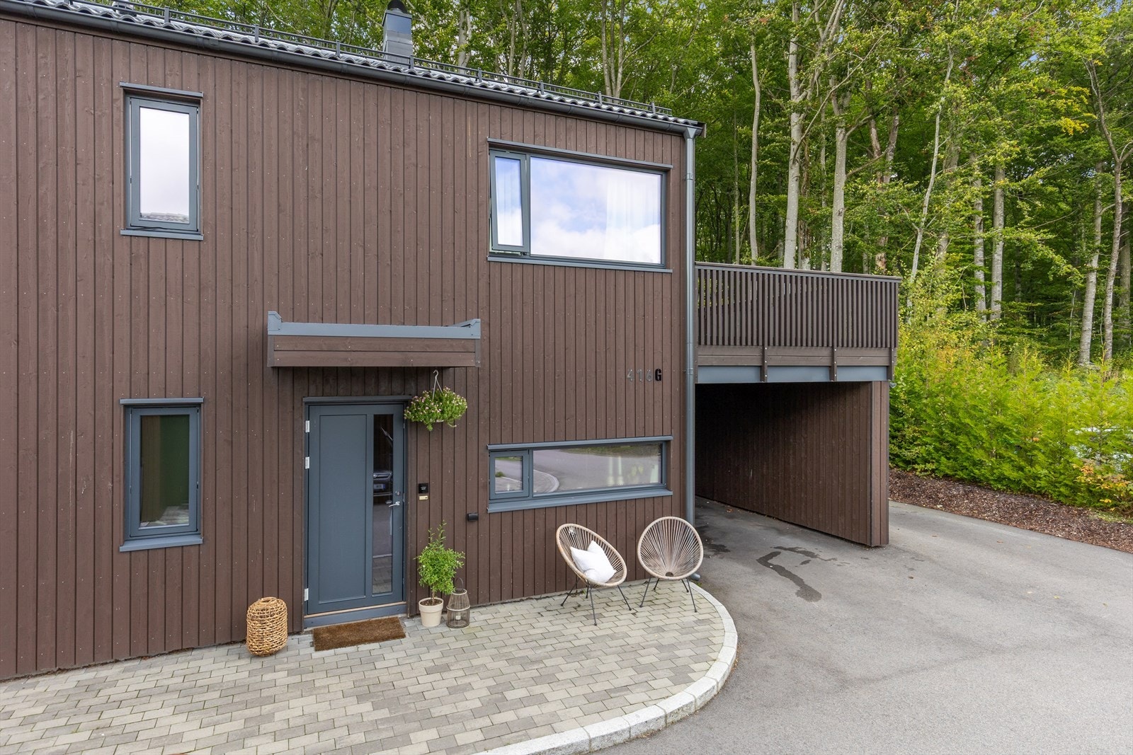 Velkommen til Raveien 416 G - en bolig med perfekt kombinasjon av landlig ro og nærhet til alt du trenger i hverdagen! Galleribilde