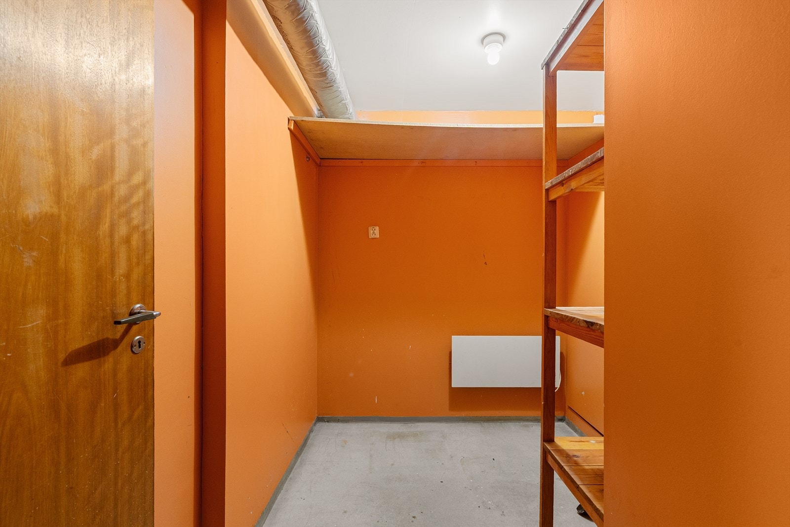 Praktisk bod for ekstra oppbevaringsplass. Galleribilde