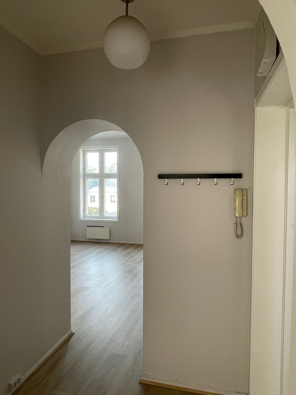 Entré mot stue Galleribilde