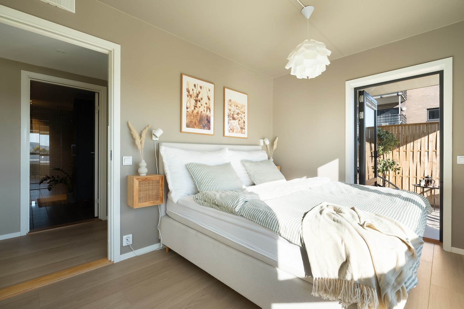 Hovedsoverommet er av god størrelse. Galleribilde