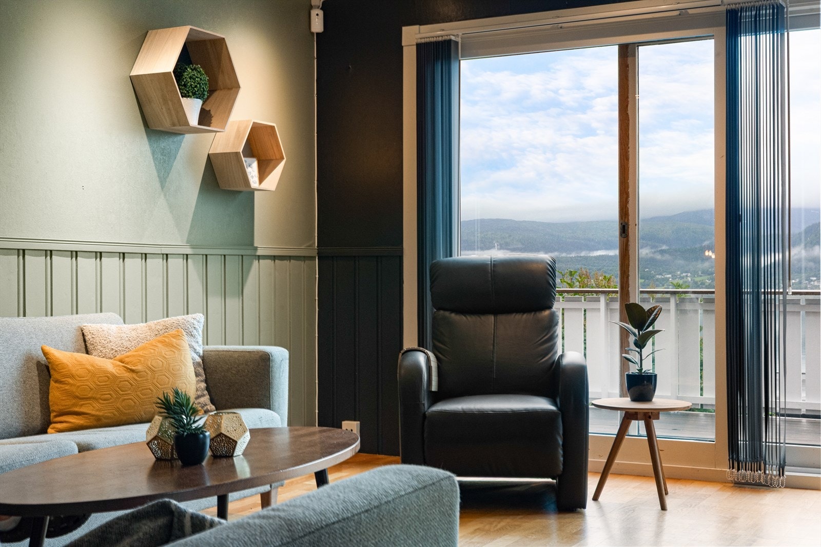 Her er det malt i en pen og lun grønnfarge. Galleribilde