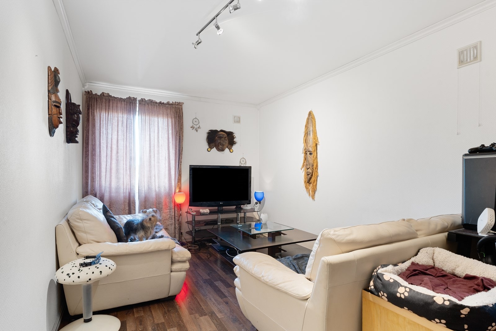 Stue i leiligheten nord(ikke godkjent) Galleribilde