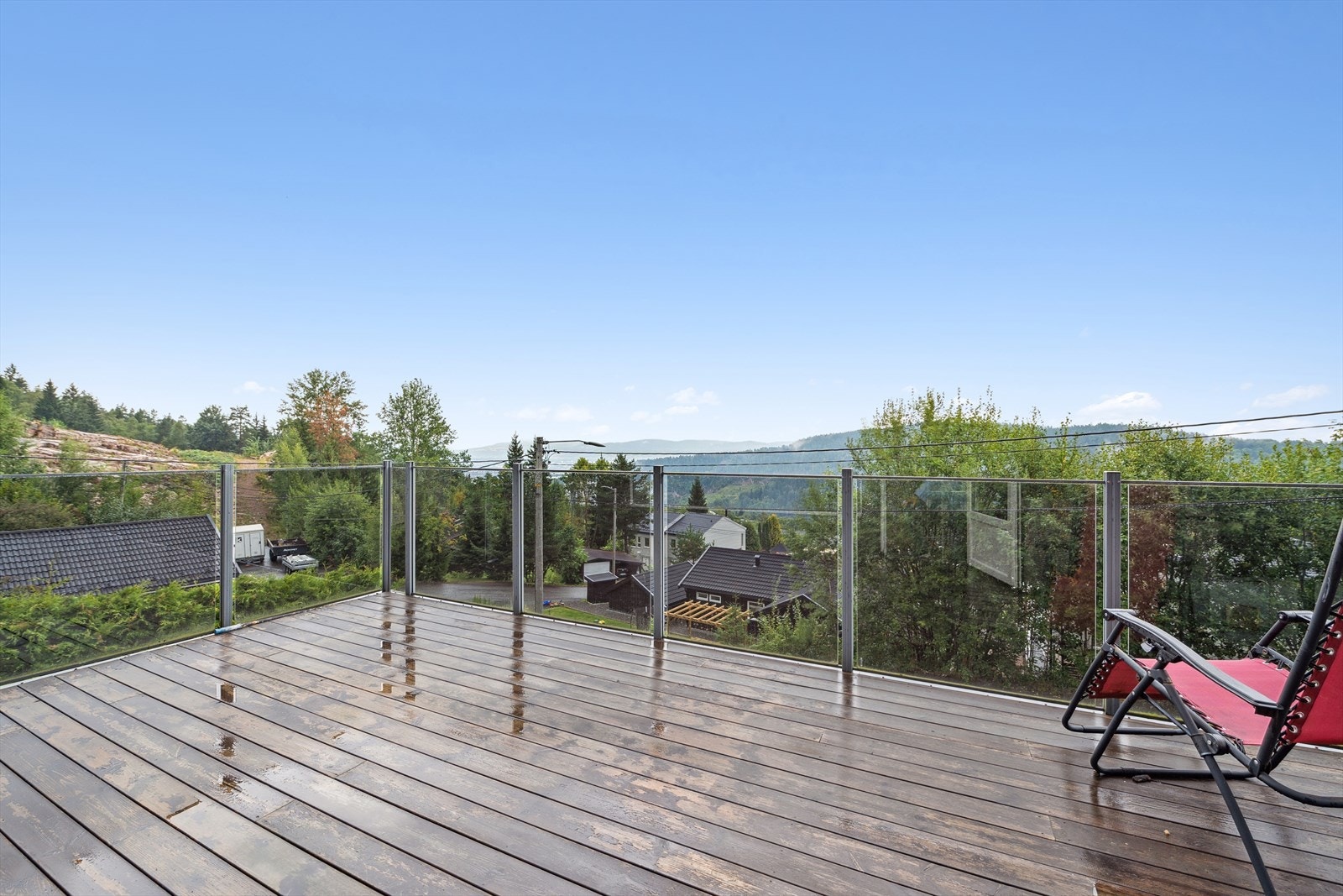 Velkommen til Øyvind Jørgensens vei 20 presentert av Eiendomsmegler Salma Rana Kalenius og Christer Hagen. Galleribilde