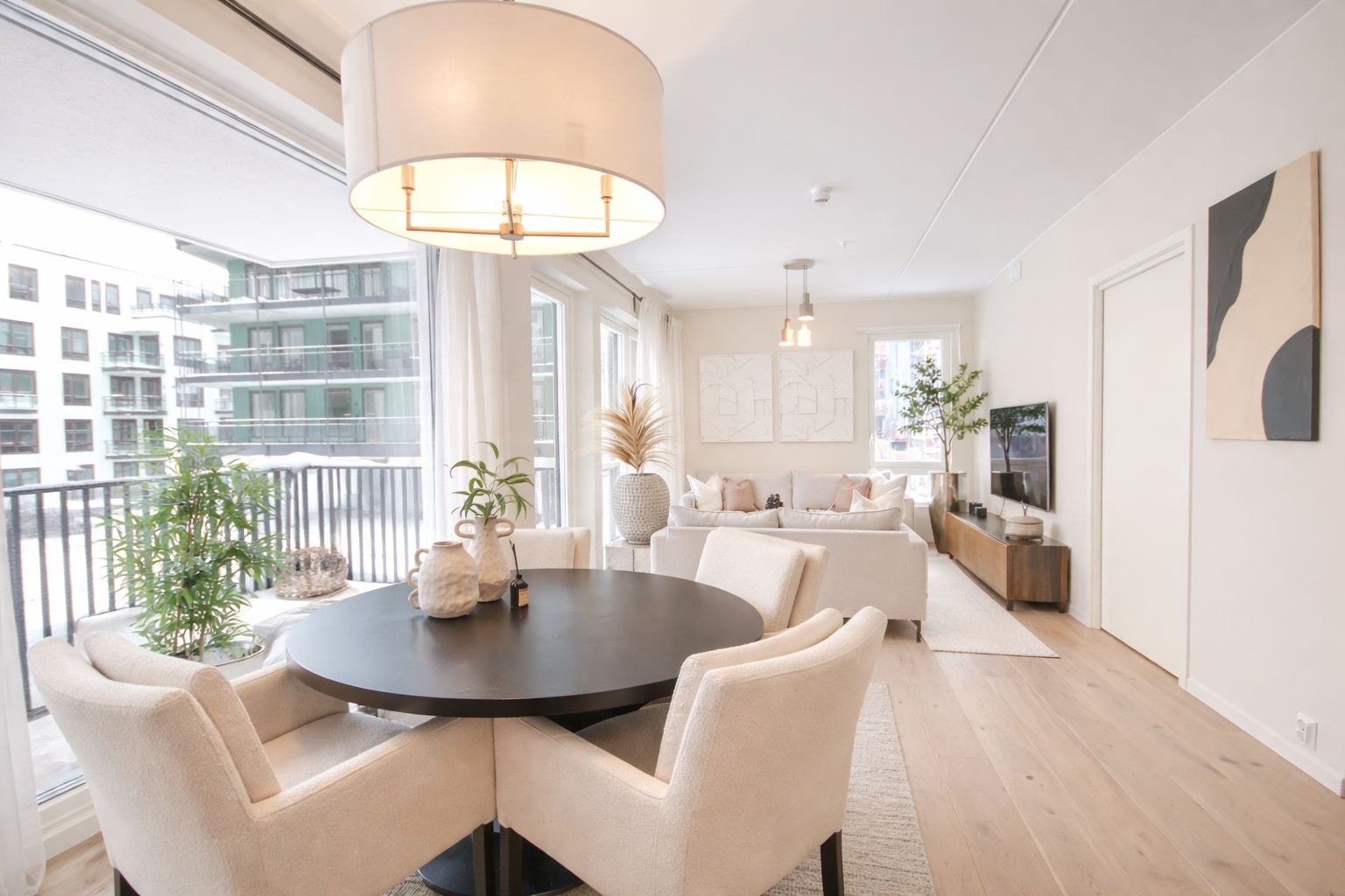 Spiseplassen er en naturlig del av den sosiale sonen. Galleribilde