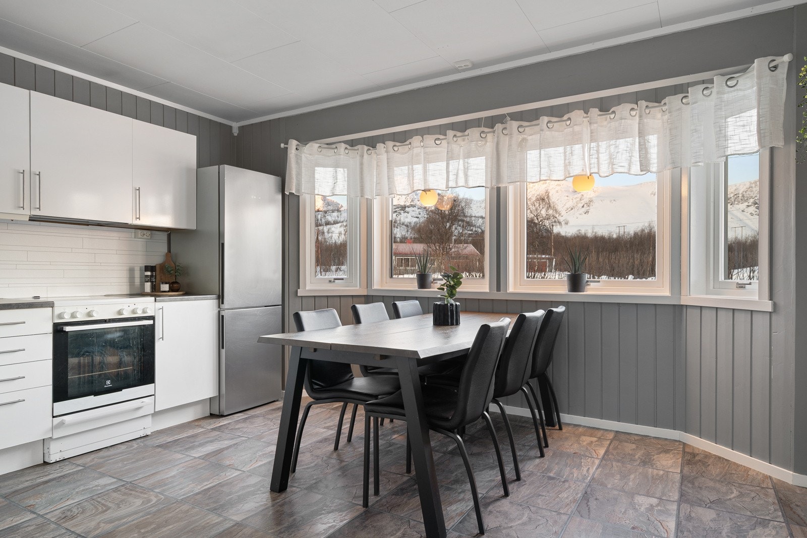 God plass til spisebord.