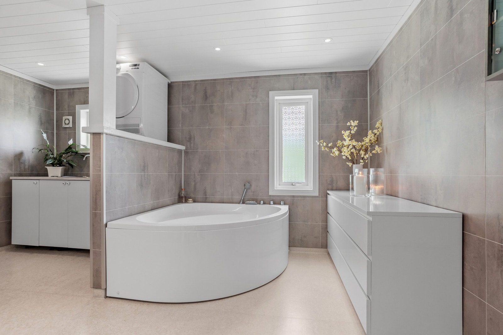 Badekar. Galleribilde