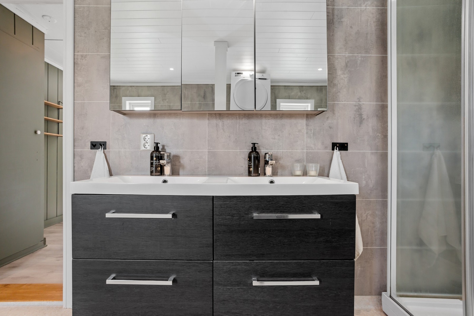 Servantskap. Galleribilde