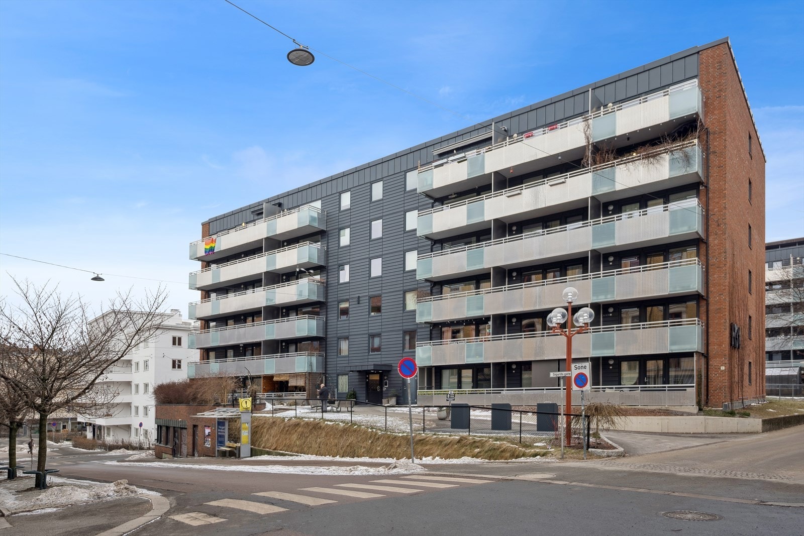 Hagegata 31 har en attraktiv beliggenhet på Tøyen i en blindvei med gangavstand til sentrum. Galleribilde