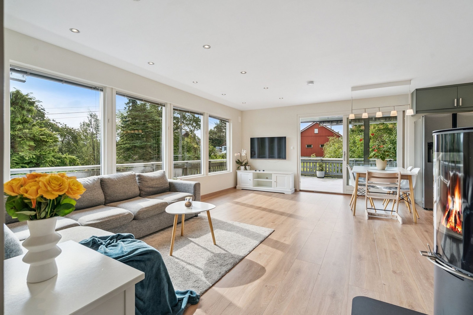 Lys og koselig stue Galleribilde