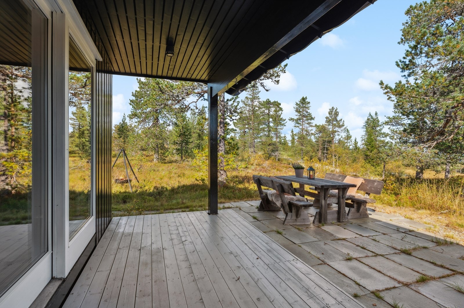 Et perfekt sted for å senke skuldrene, tenne i bålpannen og nyte stillheten i naturen. Galleribilde