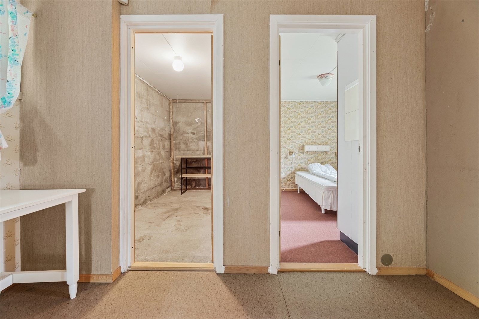 Her er det godt med lagringsmuligheter, vaskerom og to soverom. Se pkt. ferdigattest. Galleribilde