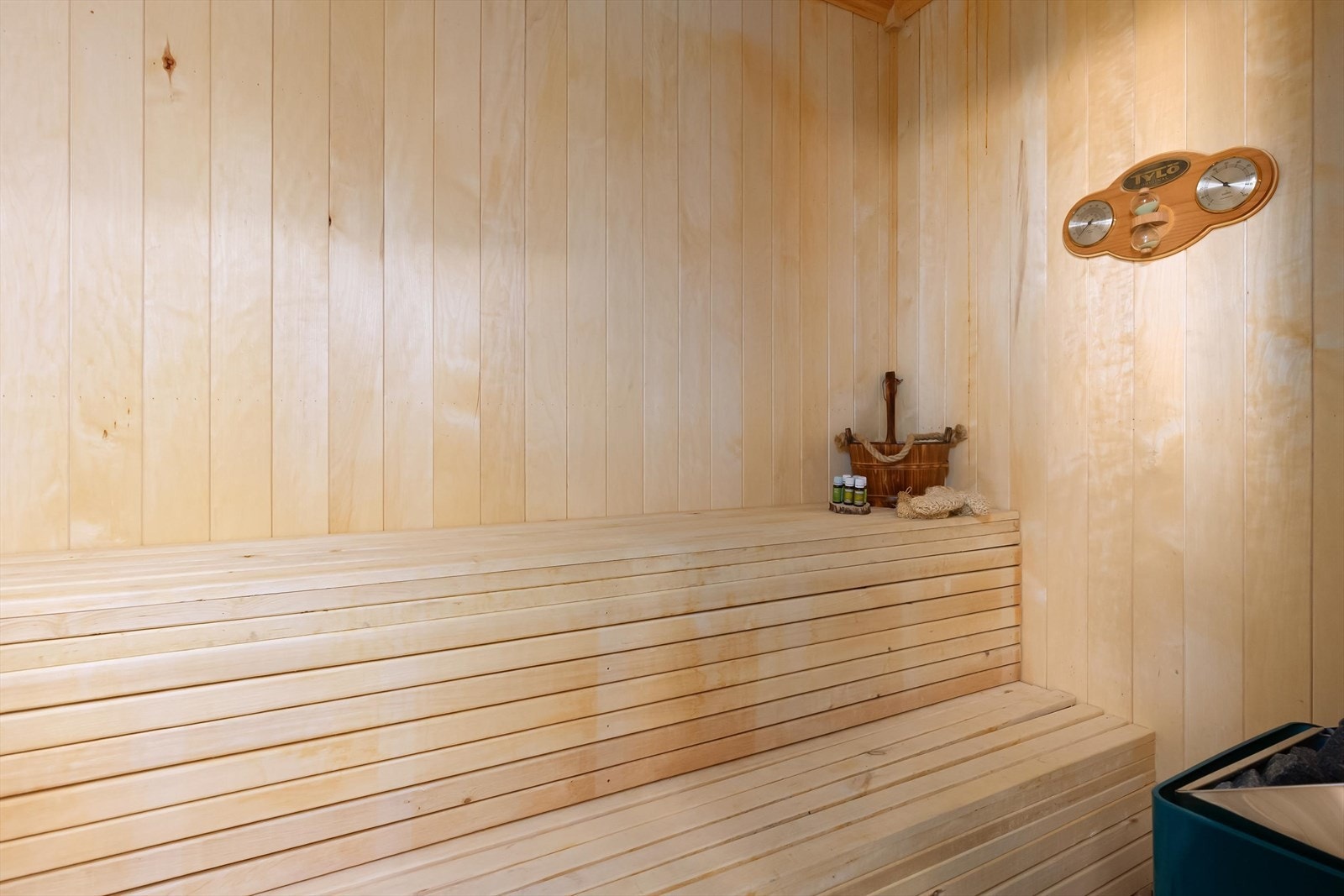 Egen badstue med klassisk utførelse og god kapasitet, som gir ekte hyttefølelse året rundt. Galleribilde