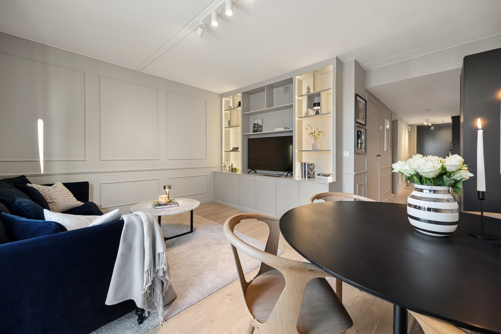 I denne flotte leiligheten kan du bo for kr 3 649,- pr. mnd, i felleskostnader som inkluderer "alt". Galleribilde