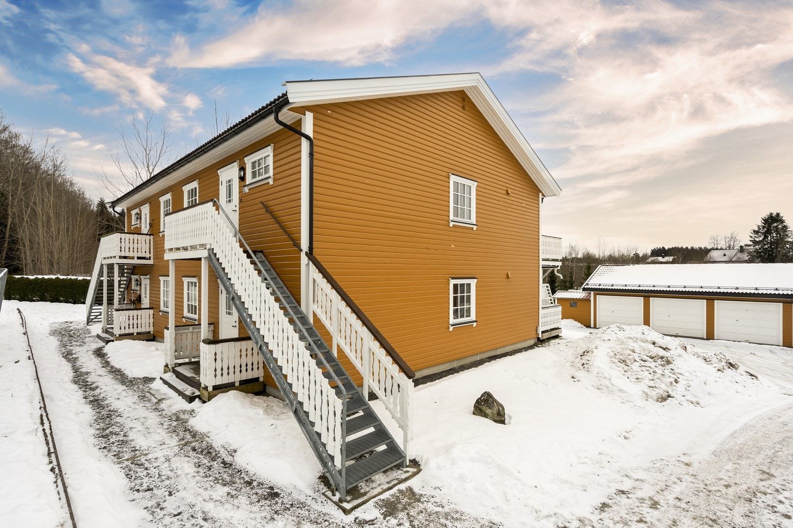 Trapp opp til inngangspartiet Galleribilde