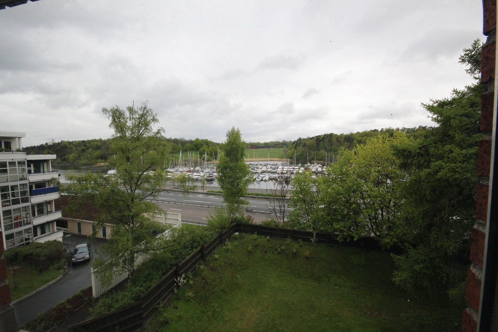 Utsikt fra balkong mot Frognerkilen og Bygdøy. Galleribilde