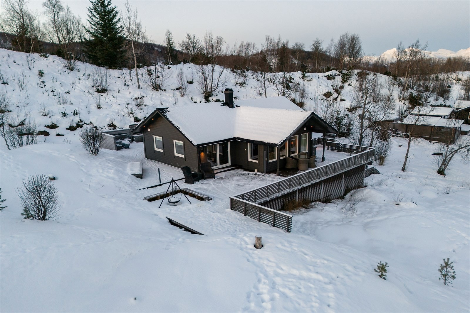 Uteområdet. Galleribilde