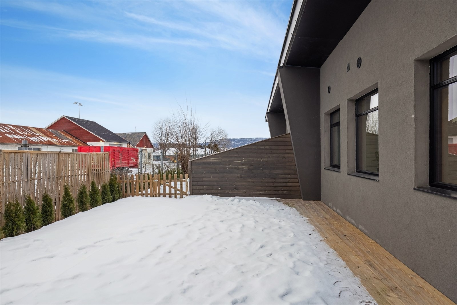 Stor solrik terrasse på 33 kvm Galleribilde