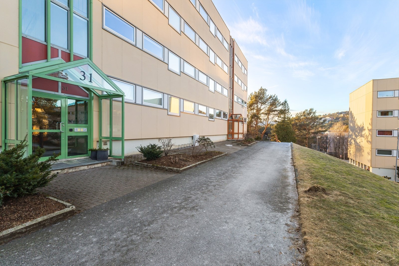 Hyggelig inngangsparti med enkel adkomst Galleribilde