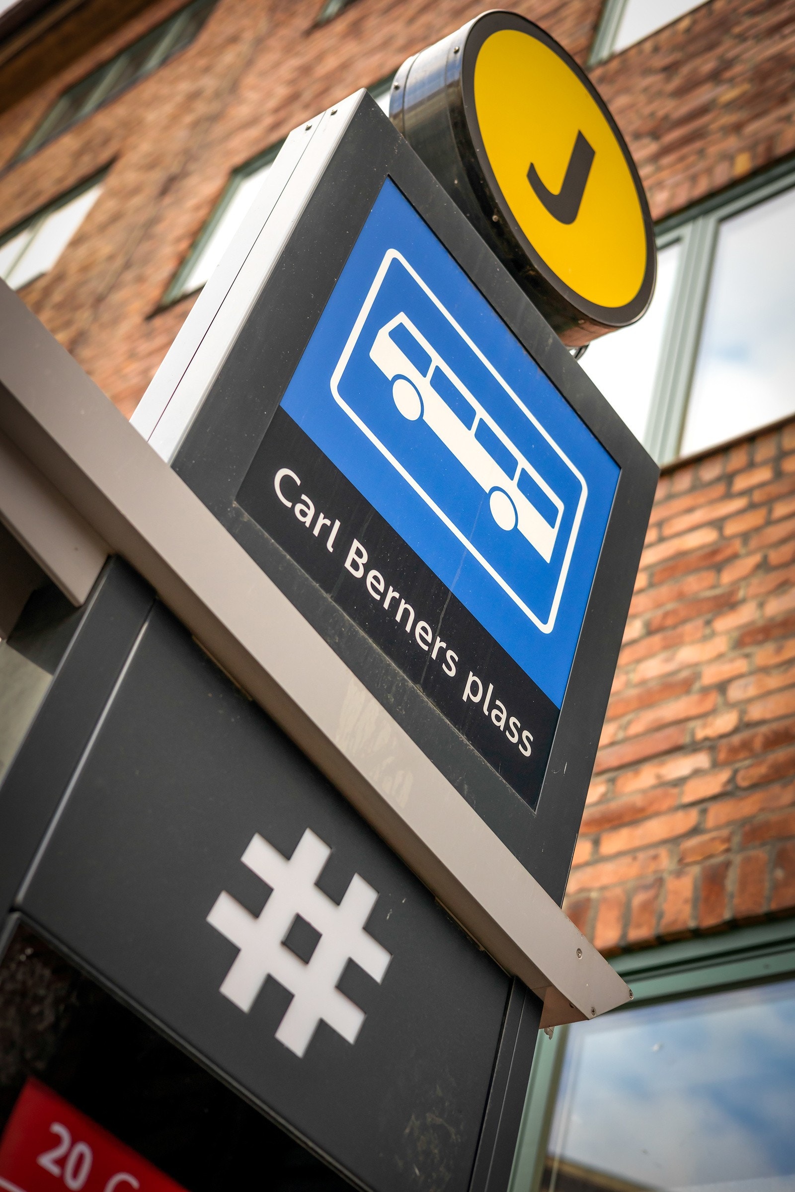 Carl Berner busstopp ligger kun 60 meter fra leiligheten Galleribilde