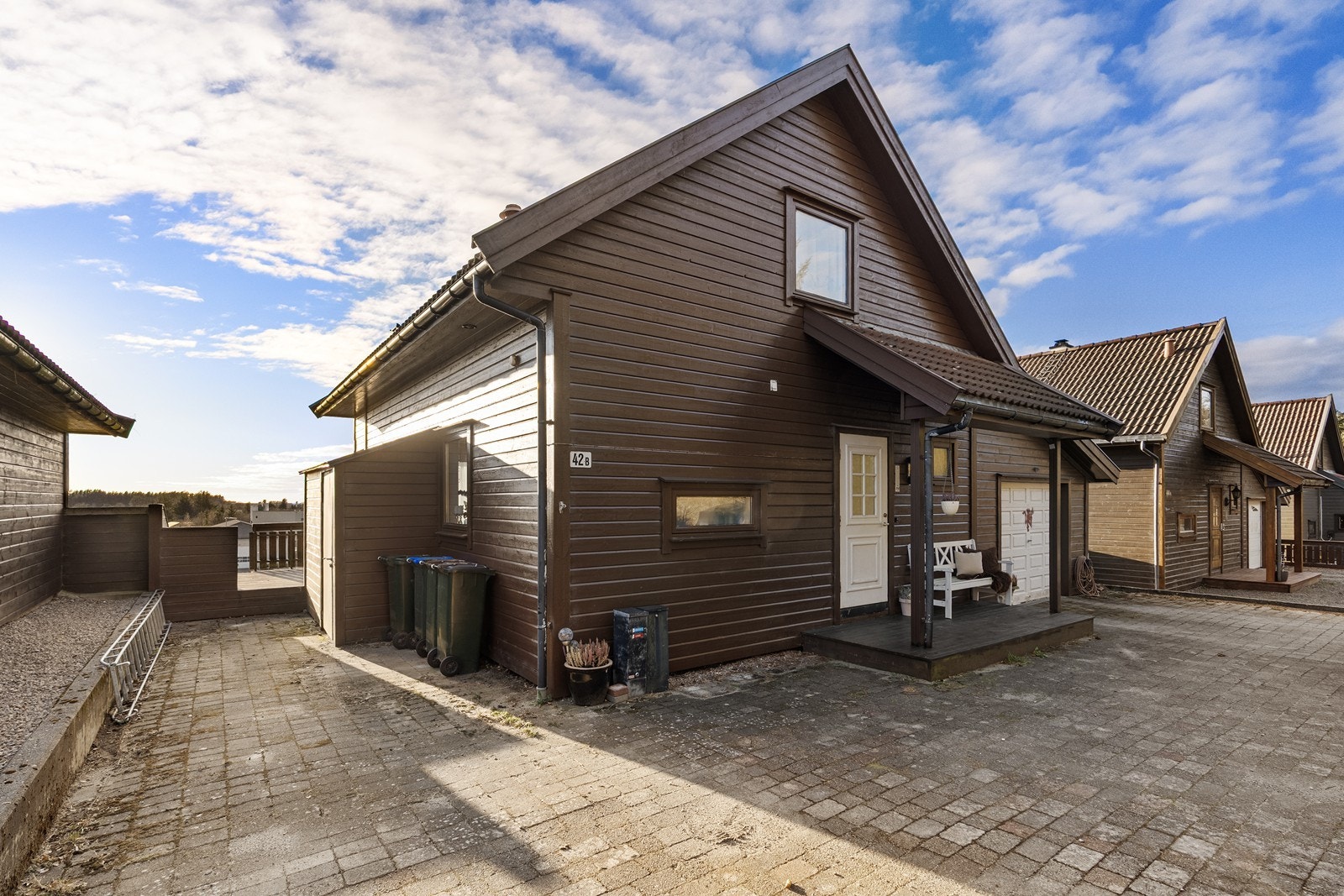 Enebolig beliggende på attraktivt og barnevennlig felt i Stokkalandsmarka. Galleribilde