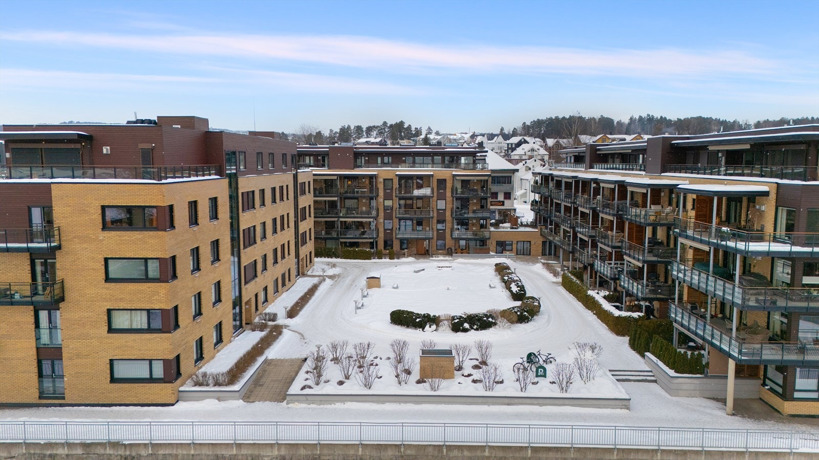Andelen er en del av et veldrevet borettslag med flott felles fasiliteter. Galleribilde