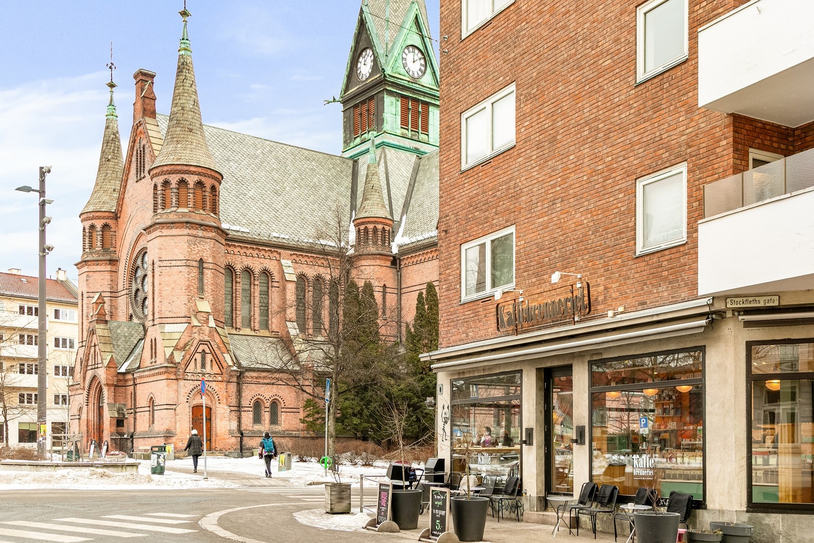 Beliggenheten gir enkel tilgang til flere av Oslos bydeler, og med kort vei til "alt" du trenger i hverdagen. Galleribilde